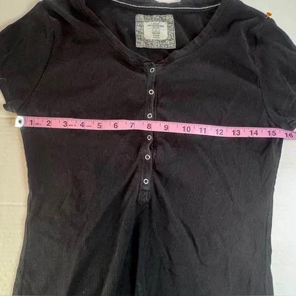 H&M L.O.G.G. Black Ribbed Short Sleeve Henley Tee – Size L - Picture 5 of 8